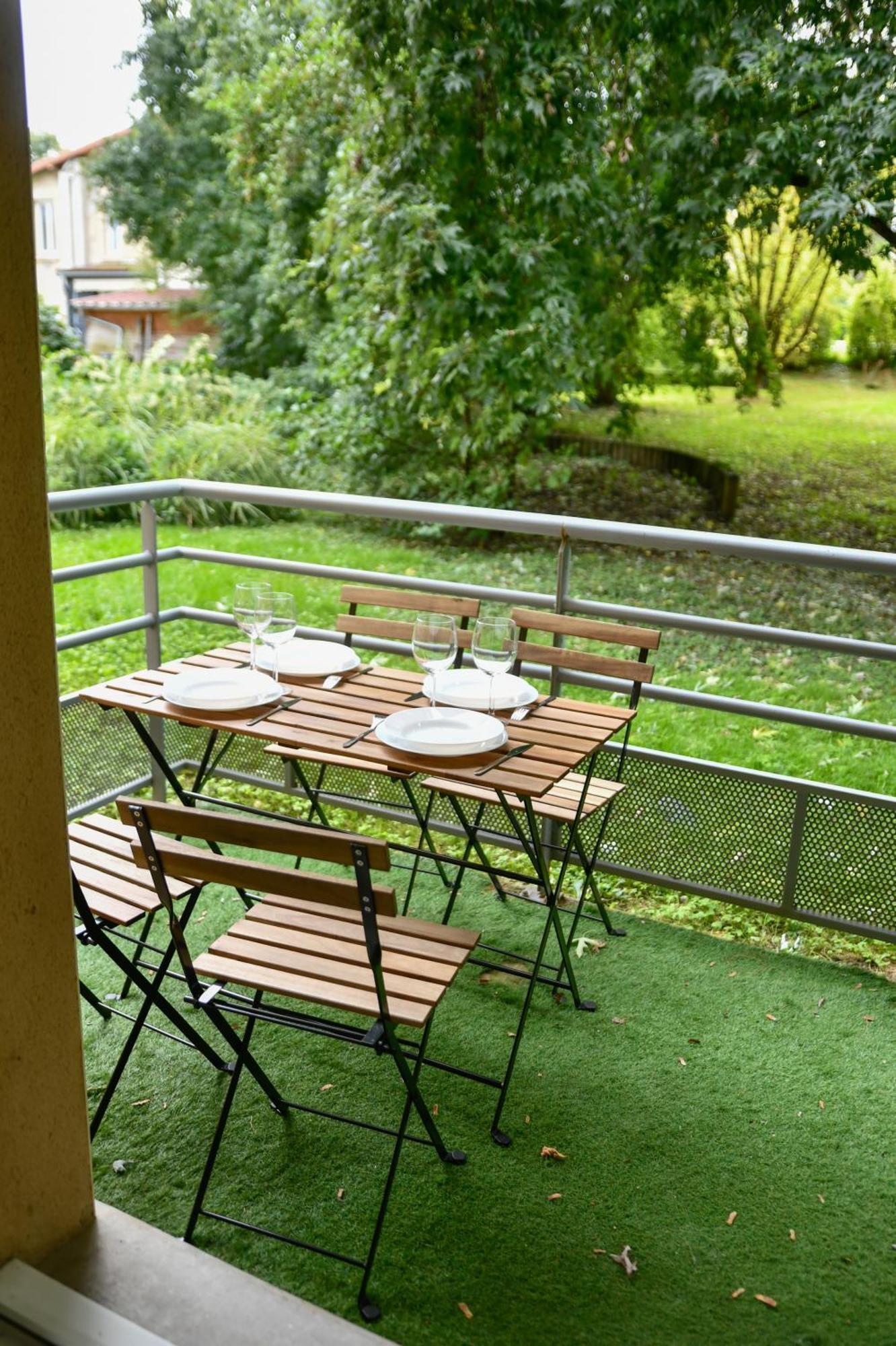 Calme Et Terrasse Privee Pres De Vichy Apartment Bellerive-sur-Allier Exterior photo